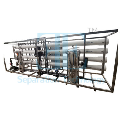 Fortgeschrittene 110-240V Spannung RO-Wasserbehandlungsanlage mit Aktivkohlenstofffiltermaterial für eine optimale Wasserreinigung